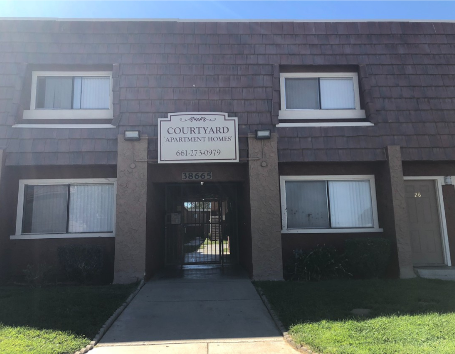 luxury courtyard apartments